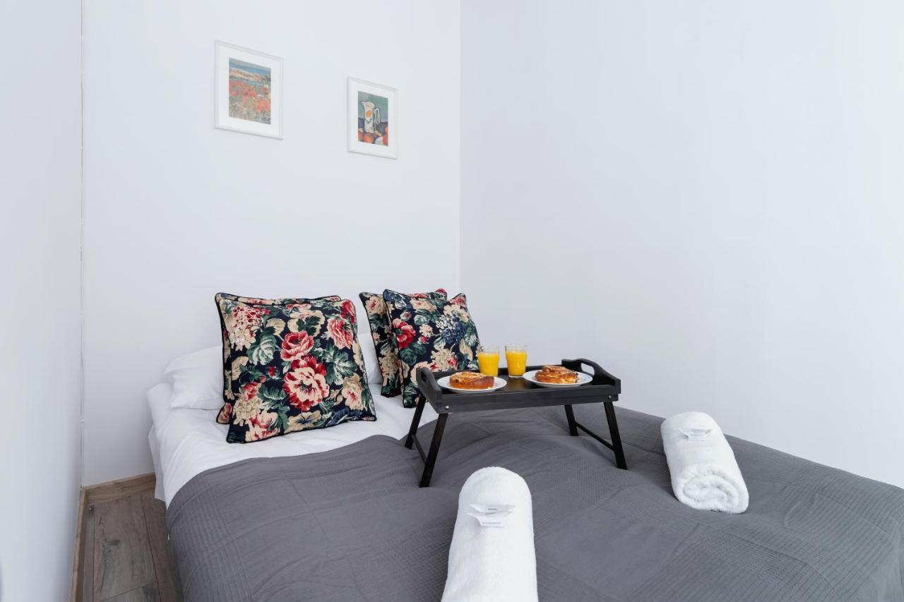 Apartment Bosacka Cracow By Noclegi Renters Krakow Exterior photo